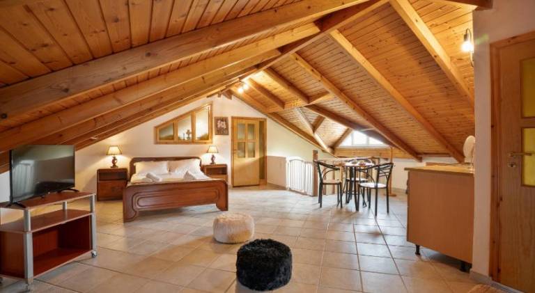 Fully equipped ample villa with BBQ, garden & patio | Beach nearby | Dogs allowed — photo 3