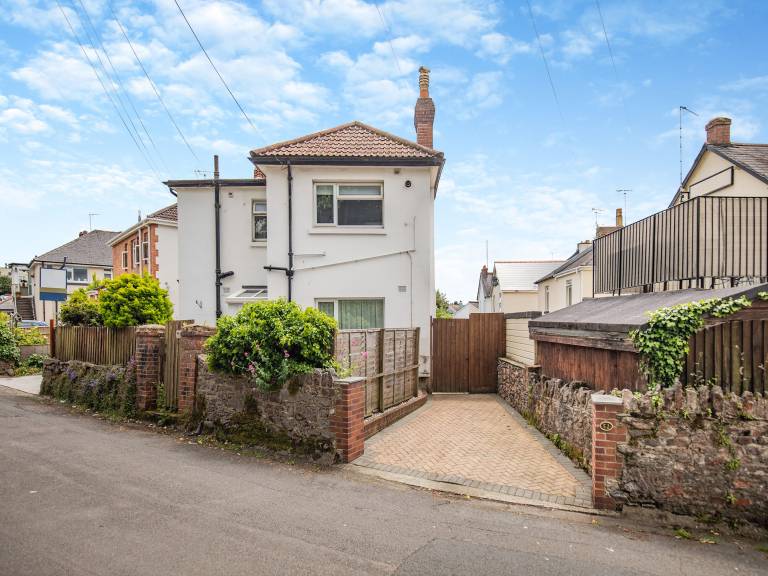 Cottage with grill in Paignton