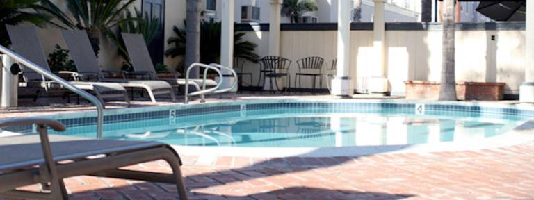 Coronado Island Inn in Corona, CA