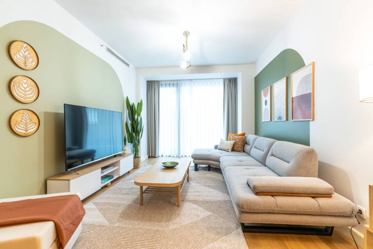 1 Bdr Getaway with Pool Gym near Taksim Square