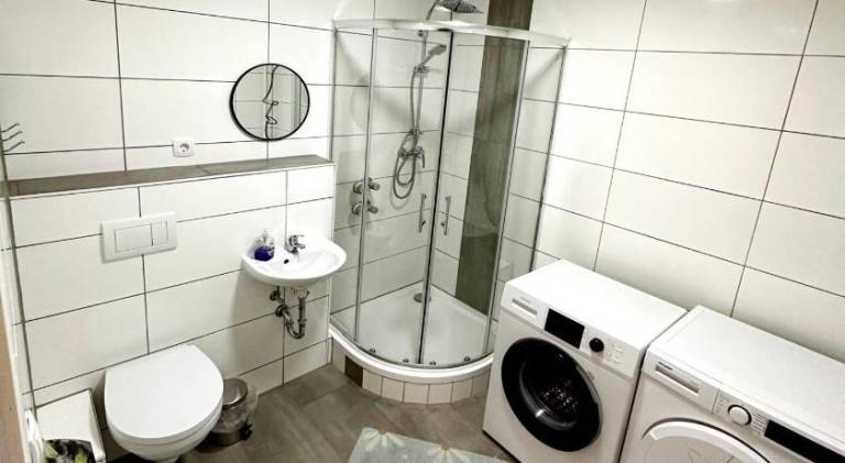 Apartment with 2 rooms for 6 persons — photo 2