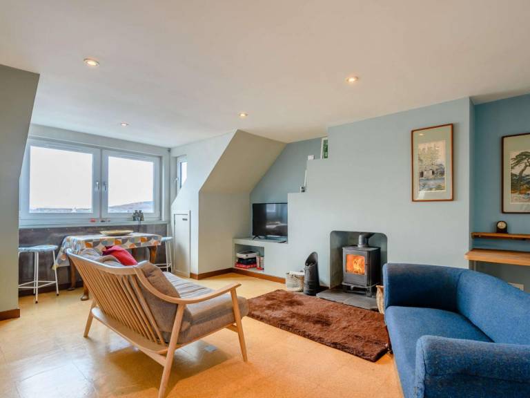 Fully equipped rental apartment | Water view | Beach nearby | Pets are welcome — photo 3