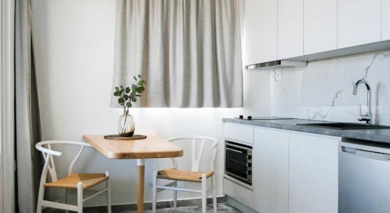 Holiday apartment with garden & patio — photo 5