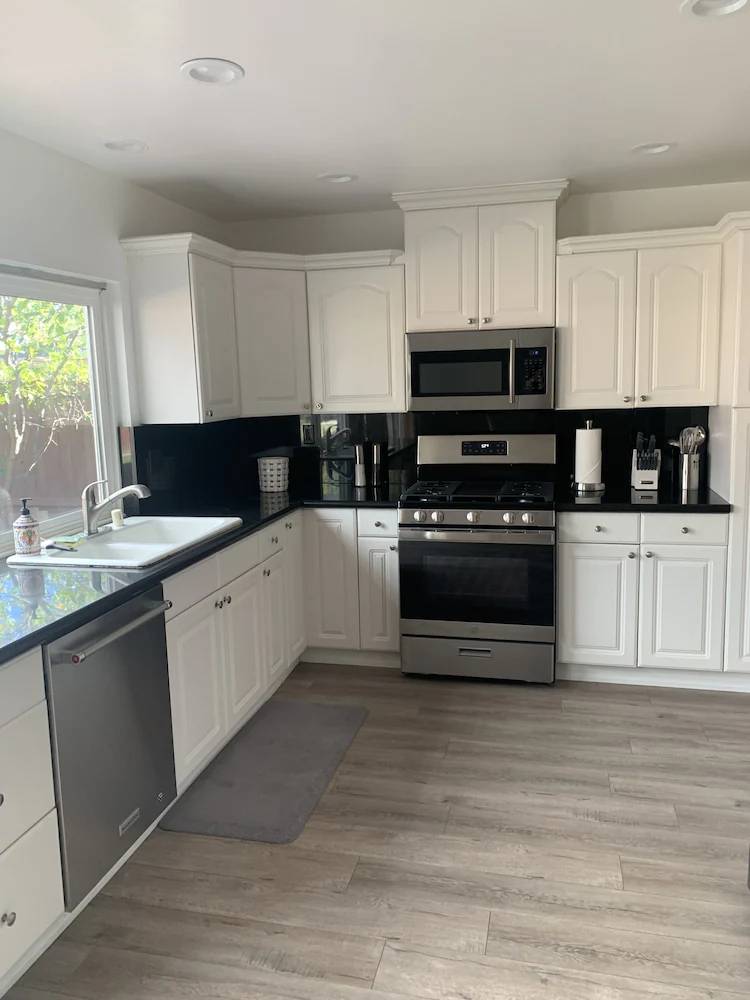 House  Agoura Hills