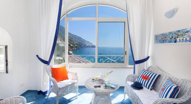 Holiday apartment | Next to the beach | Pets are welcome in Praiano