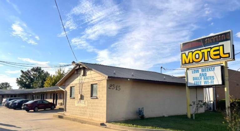 Skyline Motel Bartlesville Hwy 75 — photo 4