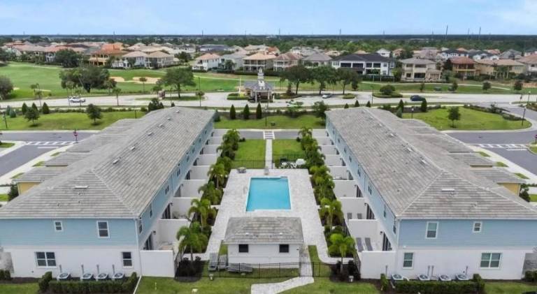 Big villa with pool | Pets are welcome — photo 3