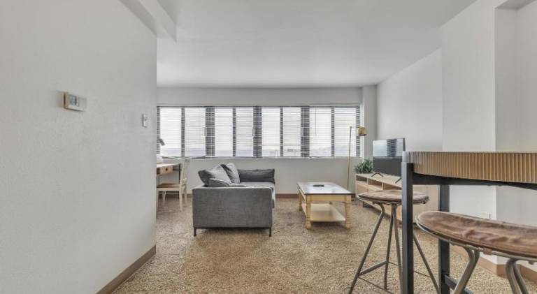 PP 1506 Beautiful Professional 1br Apt, Pool — photo 2