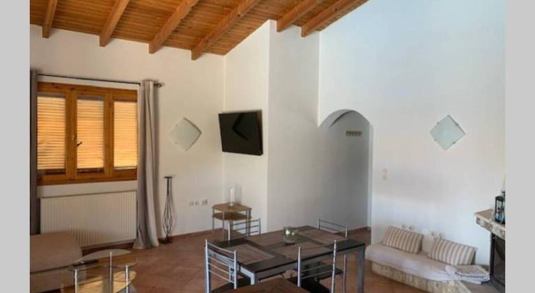 Villa with yard, terrace & BBQ | Perfect for remote work — photo 4