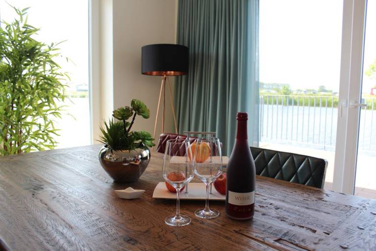 Traumhafte Ferienunterkunft mit Blick auf den Fluss in Harlesiel — photo 3