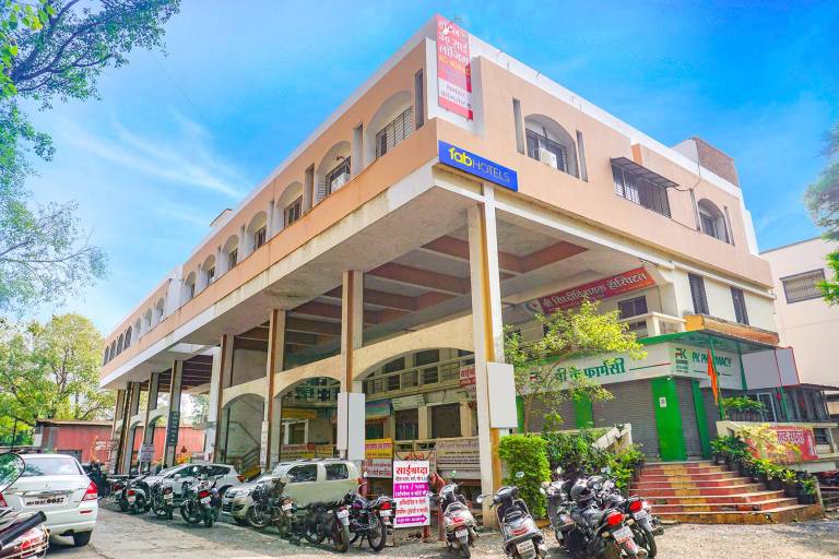FabHotel Om Sai Nr Nashik Railway Station