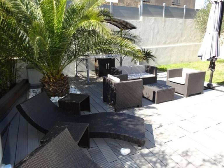 Fully equipped villa with private pool, barbecue & yard | Pool view | Beach nearby | Dogs allowed — photo 5