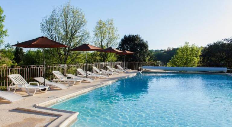 Family-friendly vacation home with pool, terrace & yard | Pet-friendly — photo 3