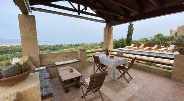 Spacious villa with terrace, private pool & garden | Suitable for remote work | Dogs allowed — photo 4