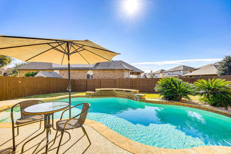 5 Mi to Randolph AFB Spacious Cibolo Haven