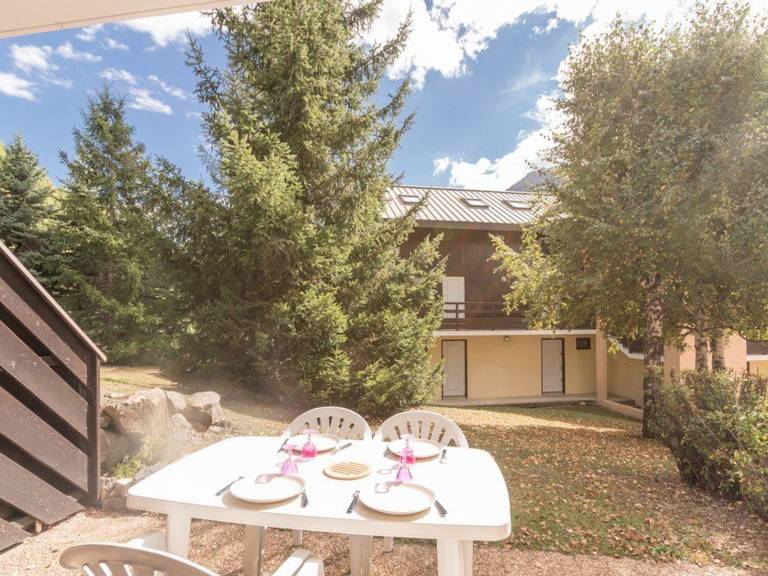 Charming Studio with Garden, Sleeps 4, South-Facing in Serre-Chevalier — photo 3