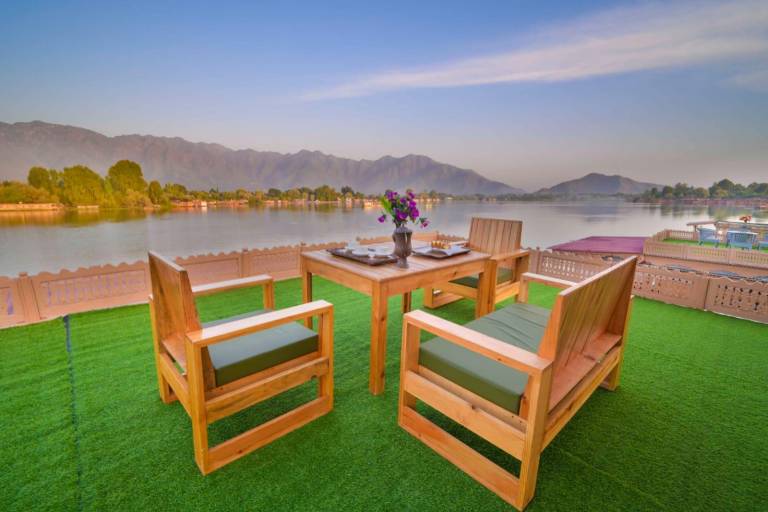 Wangnoo Heritage Houseboats — photo 4