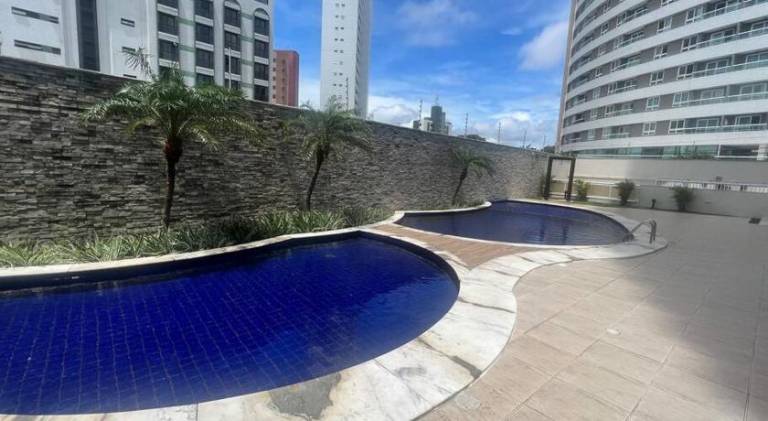Apartment with pool — photo 4