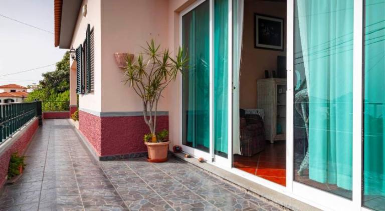 House with terrace, barbeque & yard | Good for workation | Pets are welcome — photo 5
