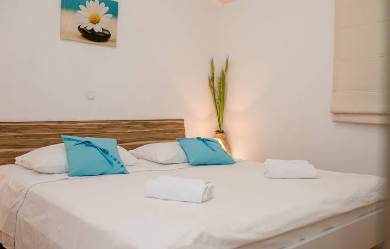 Rental apartment with fast internet & patio | Sea view — photo 4