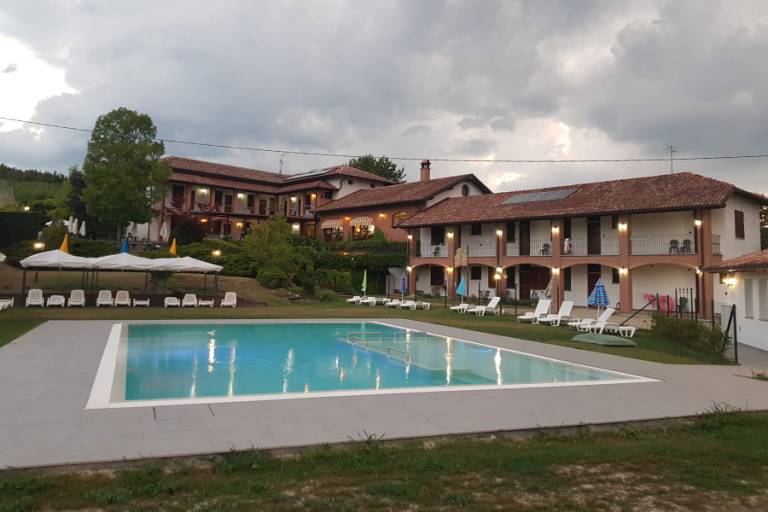 Camera privata San Marzano Oliveto