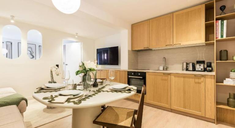 Apartment with 1 room for 4 persons — photo 2