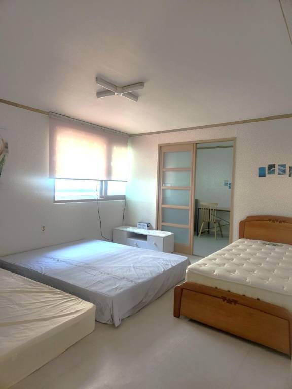 Villa with hot tub, BBQ & garden | Water view | Perfect for remote work — photo 2
