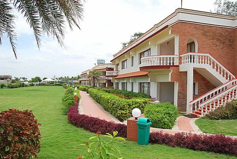 Resort  Mahabalipuram Beach