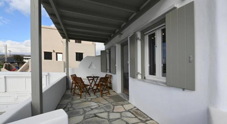 Fully equipped rental apartment with patio | Dogs allowed — photo 3