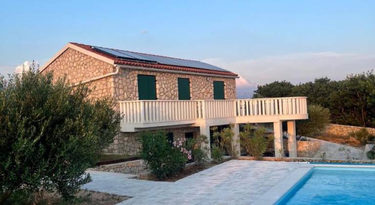 Villa with pool | Pets are welcome in Novalja
