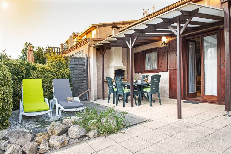 Pleasant vacation home with terrace, pool & garden | Next to the beach | Dogs allowed — photo 5