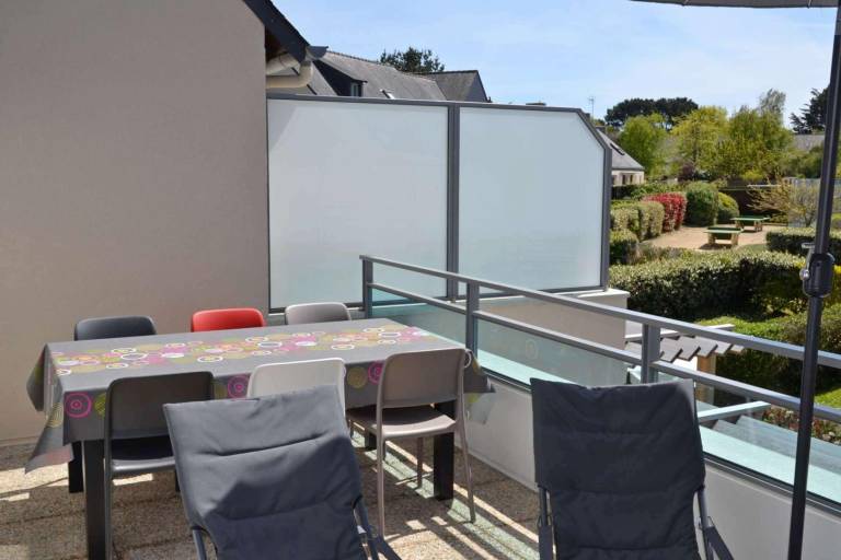 Gite with pool & patio — photo 2