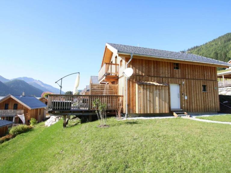 Chalet mit Sauna und Hot Tub an der Skipiste