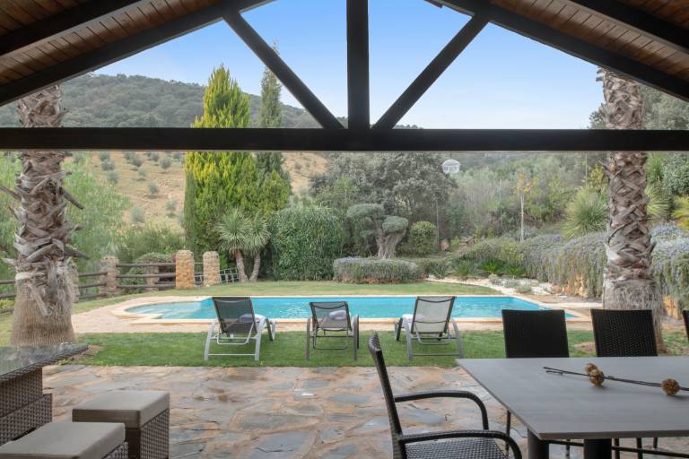 House with pool, yard & terrace | Garden view | Perfect for remote work — photo 2