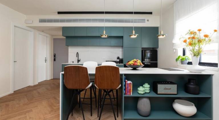 Serviced apartment with yard | Near Carmel Market — photo 2