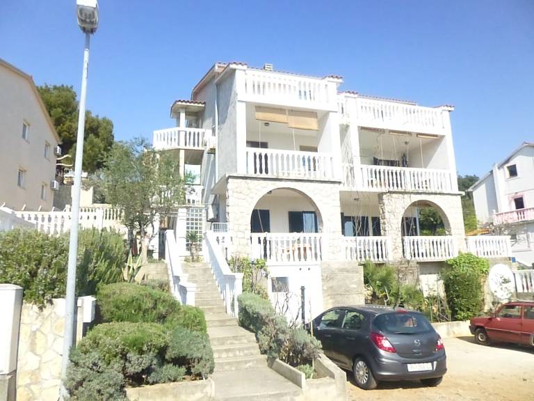 One bedroom apartment with terrace and sea view Omišalj, Krk (A-22981-a) in Omisalj