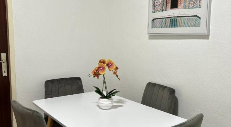 Apartment with 1 room for 4 persons — photo 2