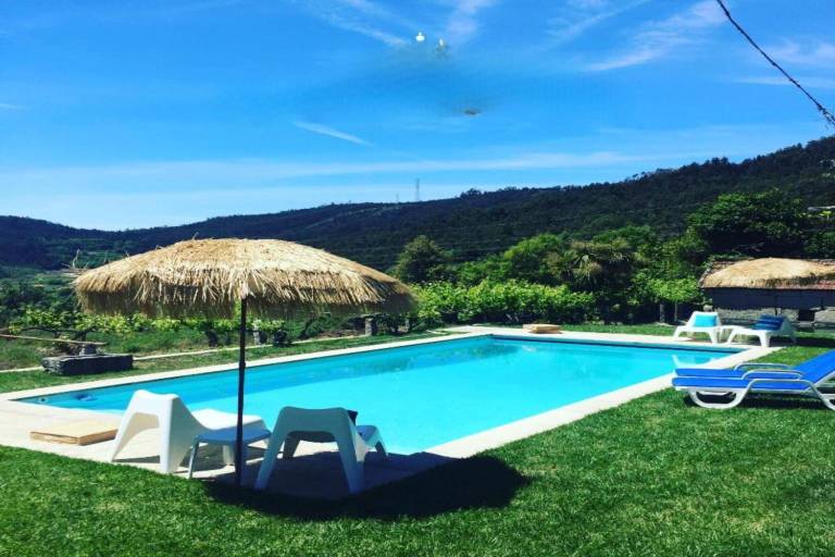 Ferienhaus mit Pool in Vila Cova, Portugal f&uuml;r max. 2 Personen