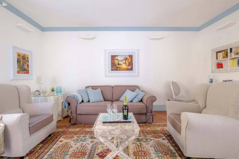 Luxury Apartments — photo 2