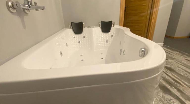 Rental apartment with terrace & jacuzzi — photo 5
