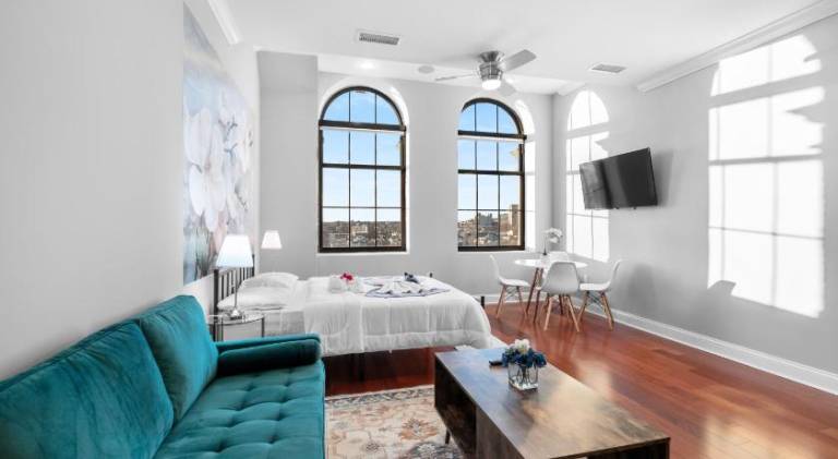 Nice apartment with pool | Dogs allowed in Philadelphia, PA