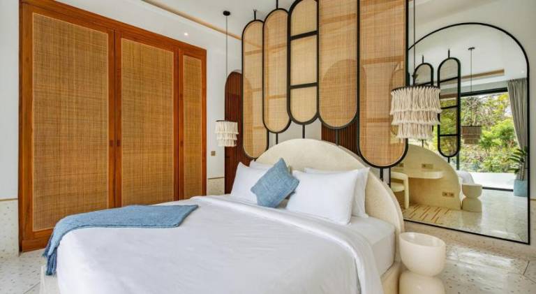 Villa with jacuzzi & pool | Dogs allowed — photo 2
