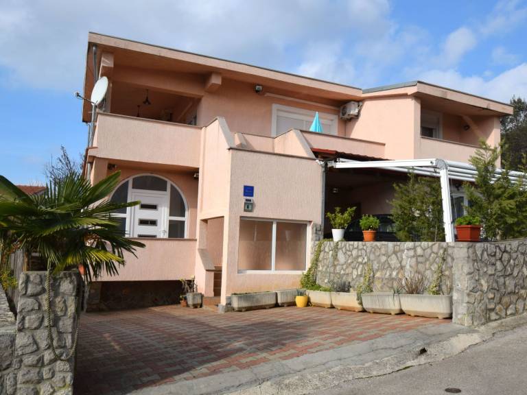 Appartamento vacanza Pinezići