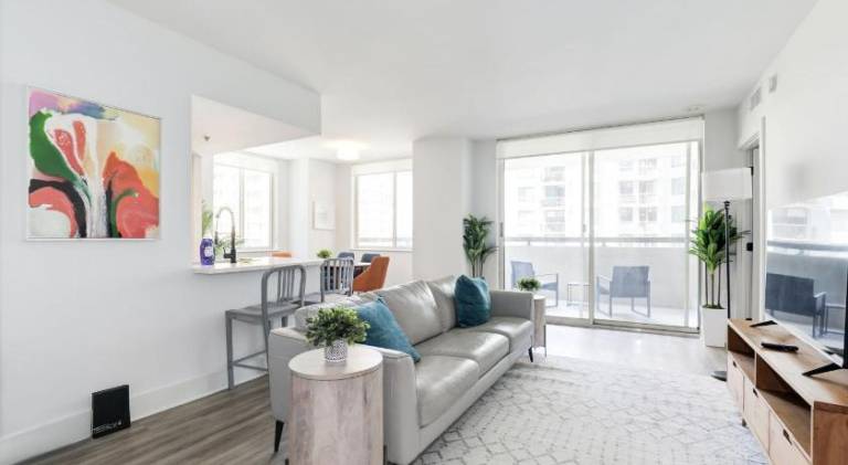 Apartment with 2 rooms for 6 persons in Arlington, VA