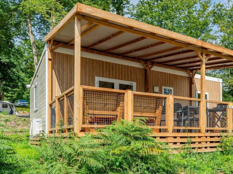 Mobile home with terrace & pool — photo 4