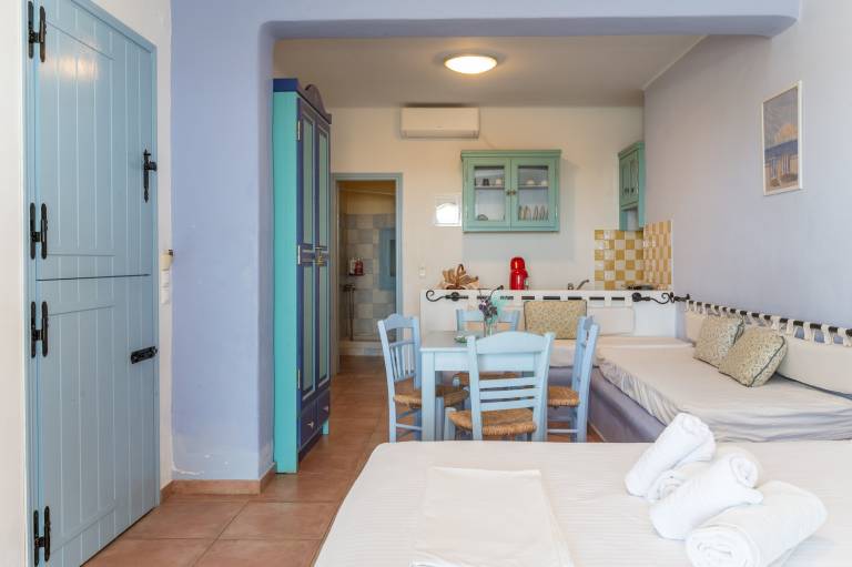 Apartment '6' with Sea View, Wi-Fi and Air Conditioning — photo 4