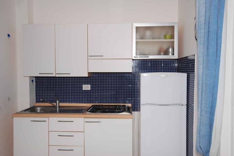 Holiday apartment with yard — photo 4