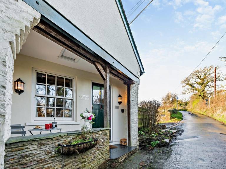 Fully equipped cottage with yard | Pets allowed in Bideford