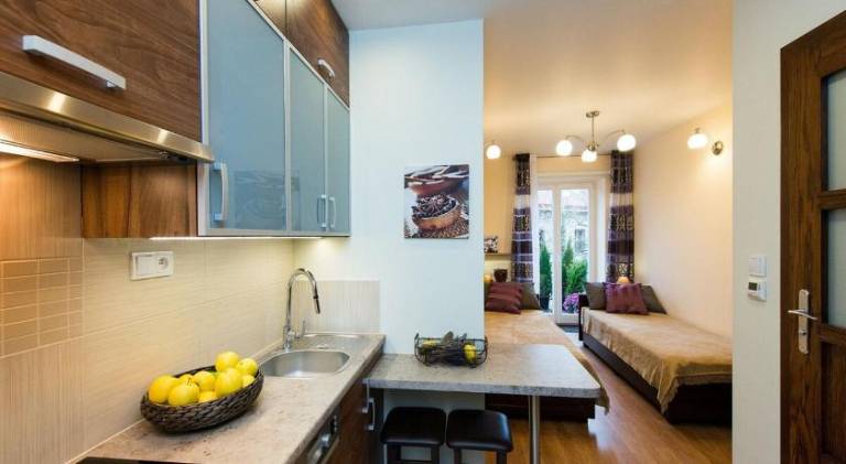 Holiday apartment with patio | Close to Main Square — photo 3