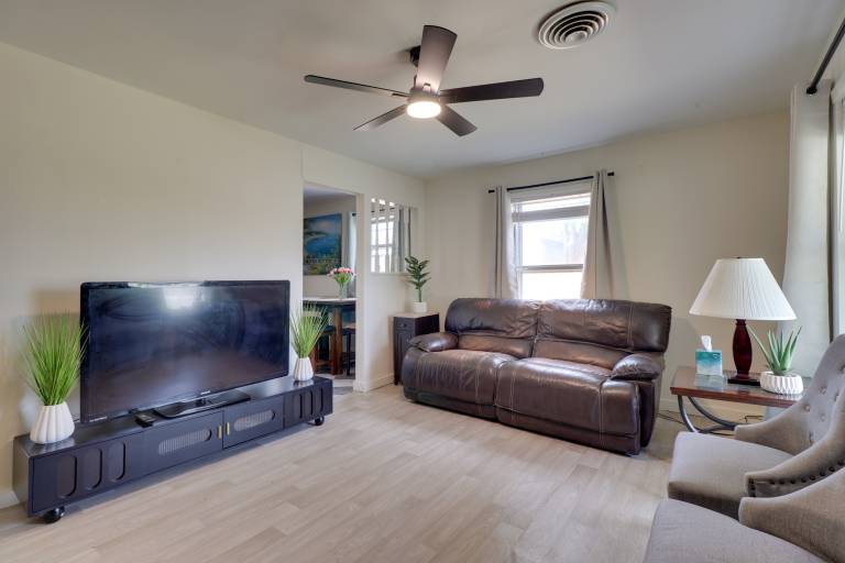 Fenced Yard & Patio Family Home Near Fort Hood